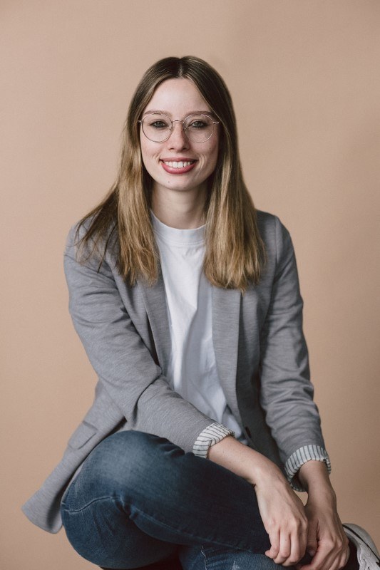 Julia Ray